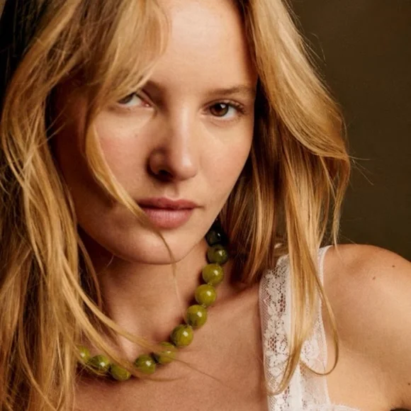 Sezane Denae Necklace Green - Picture 1 of 3